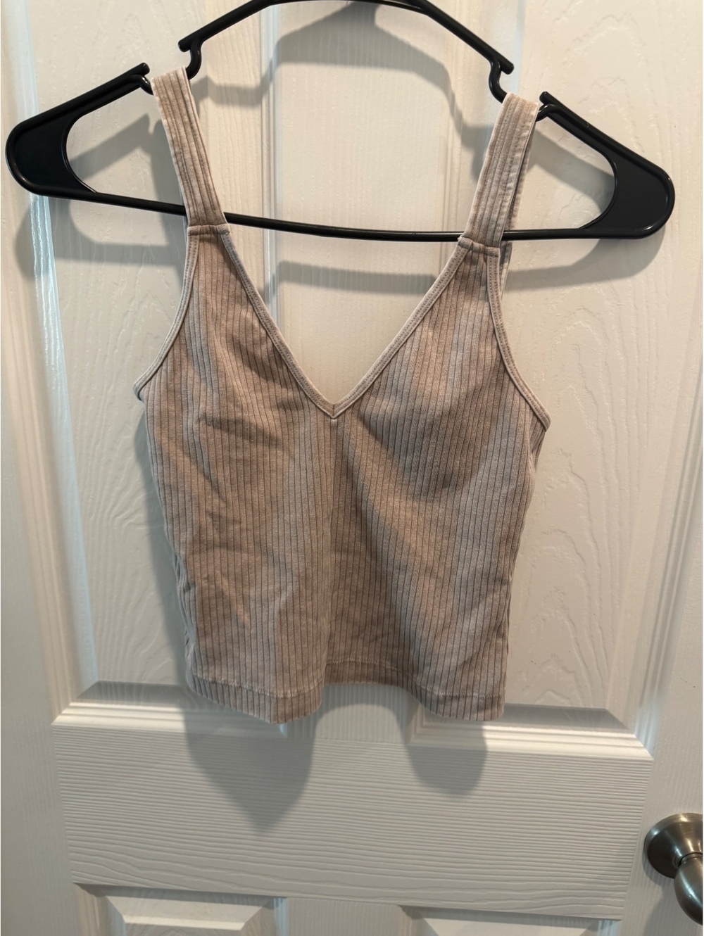 Beige ribbed V neck cropped tank top